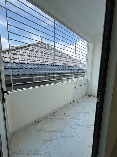Cực rẻ!!! 3,x tỷ có ngay nhà 3 tầng, 44m2, oto đỗ cửa ở Phượng Đồng