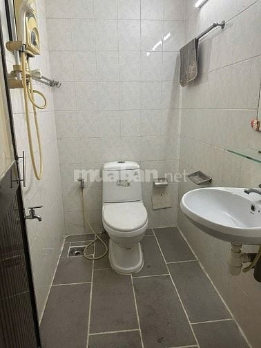 Bán căn Mặt tiền Tạ Quang Bửu P5Q8 