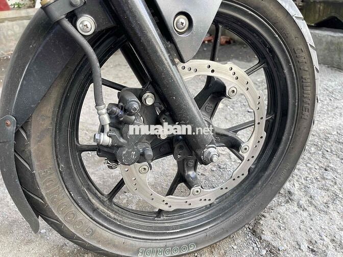Suzuki GSX 150 Fi đen nhám biển tỉnh xe zin 100%