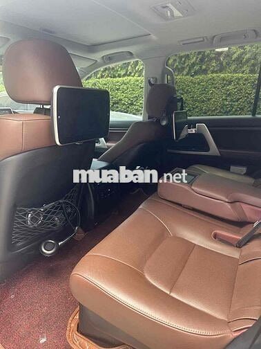 Toyota Land Cruiser 2018 VX-R - Bản Trung Đông