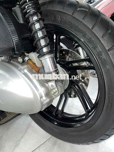 Bán Shys 300i nhập italia, máy Zin chưa rớt đầu ,