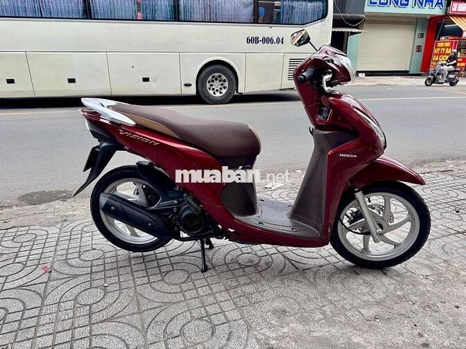 🔵🔵 Vision đỏ đô 2019 khoá Smarkey rất đẹp có góp