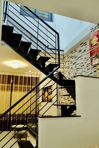 BÁN NHÀ HẺM XE HƠI-GIÁ 1,86 TỶ-GẦN CHỢ TRẦN HỮU TRANG