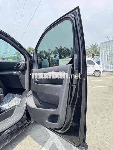 Peugeot Traveller 2019 Luxury odo 5v