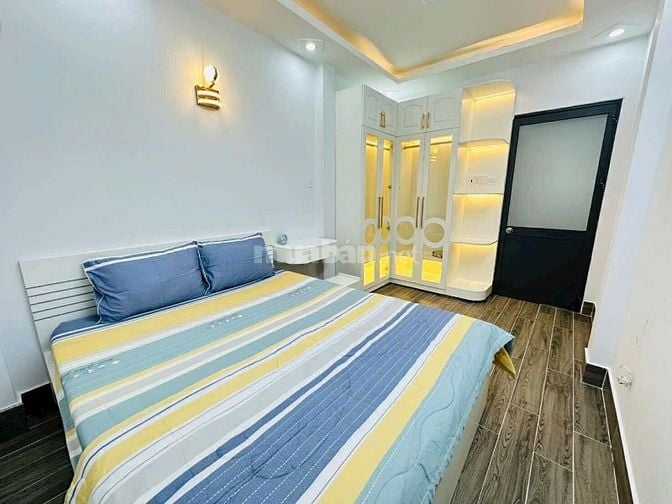 NHÀ ĐẸP SIÊU DÀI. TIỆN KINH DOANH. HẺM XE HƠI.