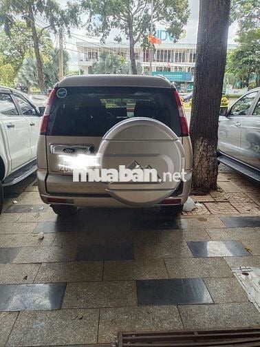 For everest 2 cầu   2010 2.5L 4x4 MT - 90000 km