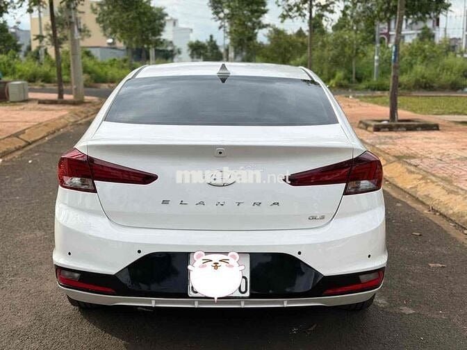 Bán xe elantra 2020 tự động rất đẹp