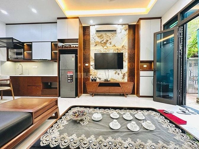 Nhà Đẹp Lô Góc, Gần Phố, Trương Định 34m, 5 tầng, mt 4.7m, giá 9.5 tỷ