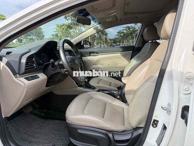 Bán xe elantra 2020 tự động rất đẹp