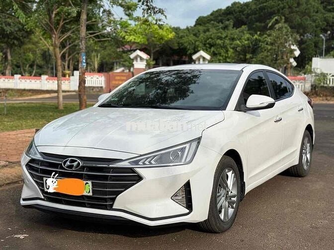 Bán xe elantra 2020 tự động rất đẹp