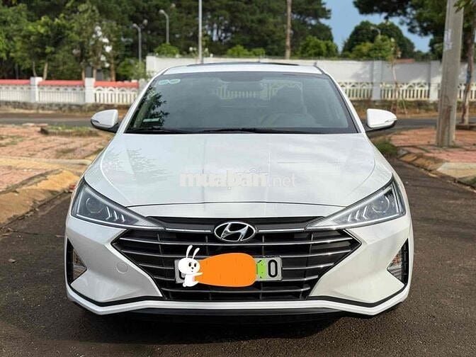 Bán xe elantra 2020 tự động rất đẹp