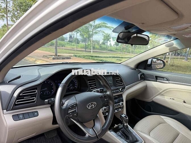 Bán xe elantra 2020 tự động rất đẹp