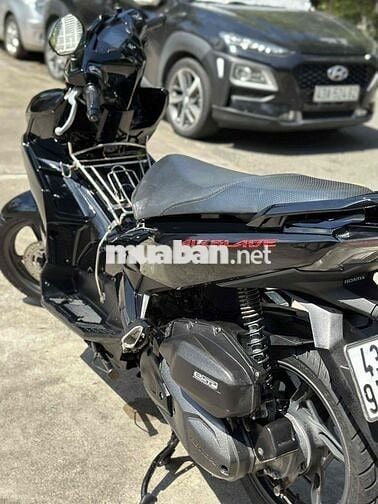 AB 2022 đen bóng xe Zin chất chính chủ máy cực em