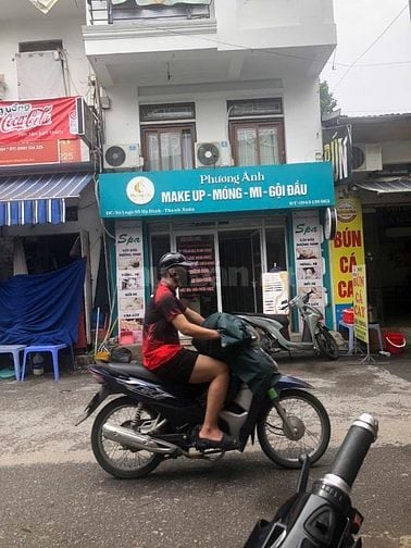 Cho thuê nhà 5 tầng, mặt tiền 4,5m, 35 m2 ×5 tầng, tại 1/85 Hạ Đình, 