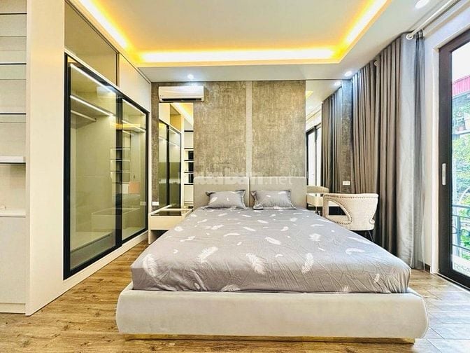 Nhà Đẹp Lô Góc, Gần Phố, Trương Định 34m, 5 tầng, mt 4.7m, giá 9.5 tỷ