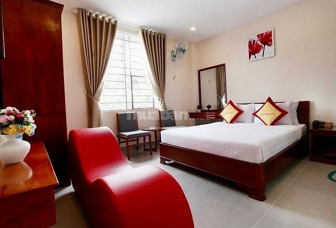 Cho thuê KHÁCH SẠN 31pn. Ngay Quảng Trường ĐÀ LẠT. Hợp đồng lâu dài
