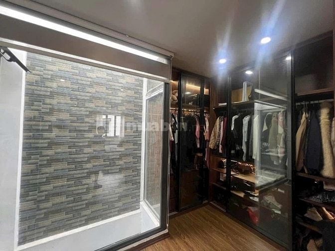 Nhà chính chủ ra gấp đường Ngô Thời Nhiệm, Phú Nhuận, giá 3tỷ3