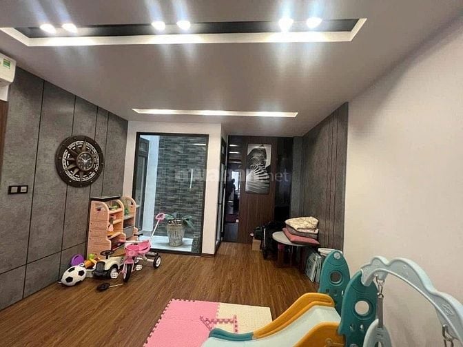 Nhà chính chủ ra gấp đường Ngô Thời Nhiệm, Phú Nhuận, giá 3tỷ3