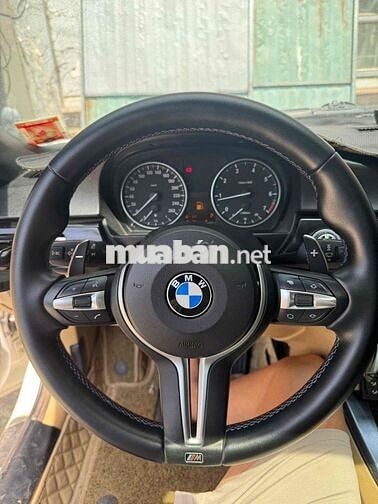 BMW 320i 2009 bản có cửa sổ trời