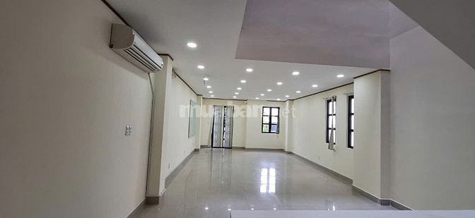 Cho Thuê Shophouse 400m2 , 65 triệu VND tại Cityland Park Hills 
