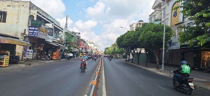 Cho Thuê Shophouse 400m2 , 65 triệu VND tại Cityland Park Hills 
