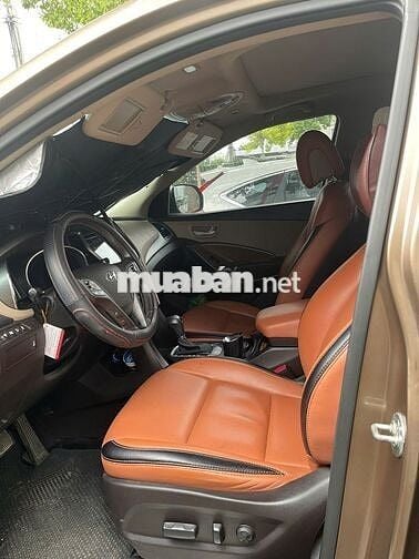 Hyundai Santa Fe 2016 2.4L 4WD - 100000 km