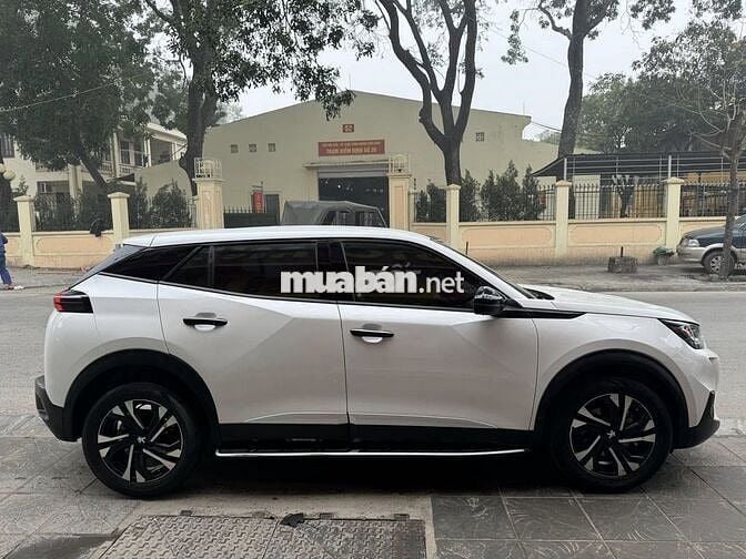 Peugeot 2008 1.2AT Active 2022