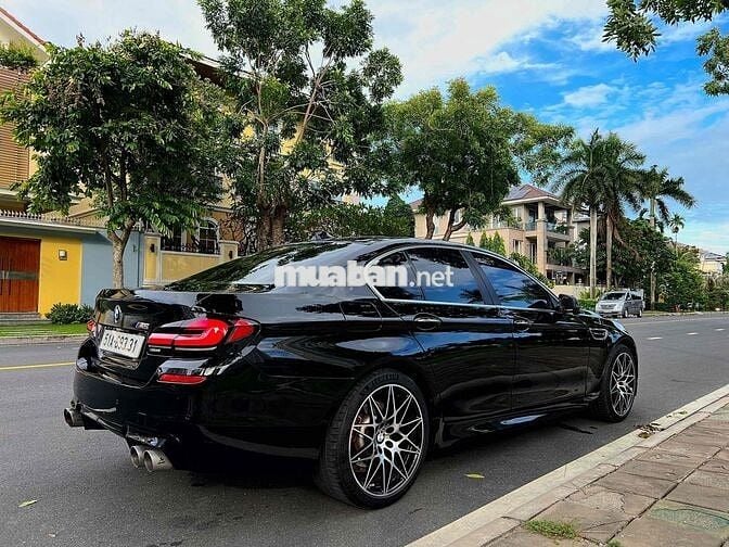 BMW 520i up full M5, xe 1 đời chủ, bao check