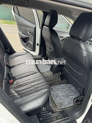 Peugeot 2008 1.2AT Active 2022