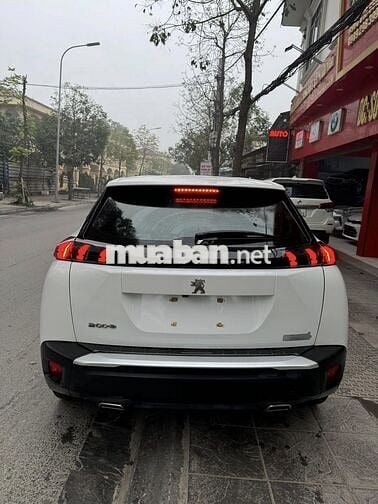 Peugeot 2008 1.2AT Active 2022