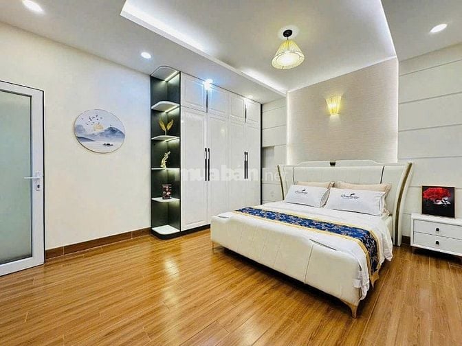 Giảm sâu 300tr nhà Trần Quốc Thảo, gần bv Tai Mũi Họng, 1T2L dthc 82m2