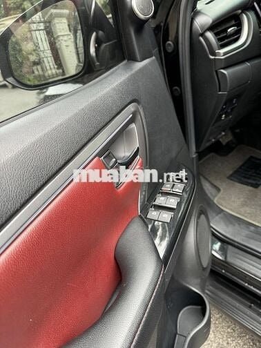 Toyota Fortuner Legender Máy Dầu 2022