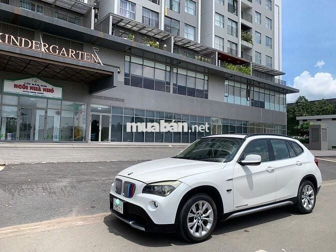 Bán rẻ BMW X1 2011 Zin độ full rất đẹp Hoặc đổi 7c