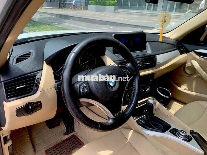 Bán rẻ BMW X1 2011 Zin độ full rất đẹp Hoặc đổi 7c