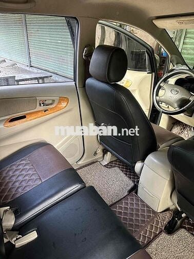 Toyota Innova 2008 V - 120000 km