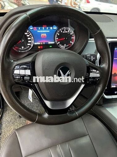 Vinfast Lux SA 2.0 prenium SX 2019