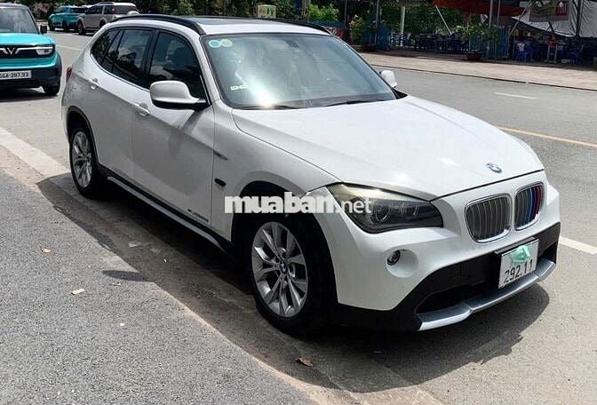 Bán rẻ BMW X1 2011 Zin độ full rất đẹp Hoặc đổi 7c