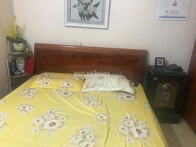 Cho thuê nhà ngõ 139 Nguyễn Ngọc Vũ, Cầu Giấy 30m x 5T giá 10 triệu,  
