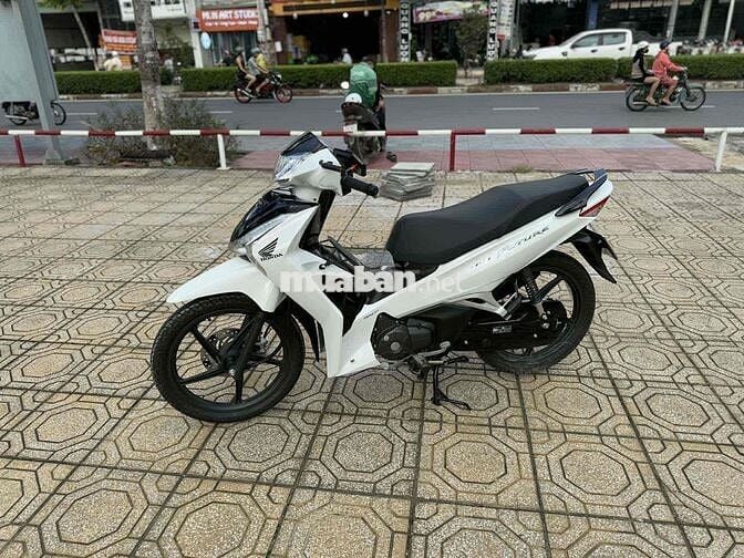 Future 2024 chunhs chủ biển 59 xe đẹp zin odo 2000