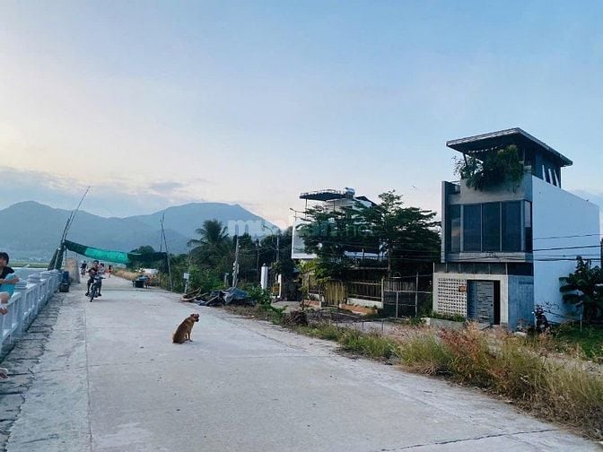 VN167 Bán đất mặt tiền đường Liên Hoa Vĩnh Ngọc - Tây Nha Trang