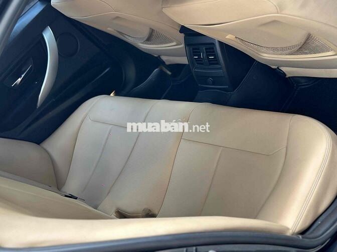 BMW 3 Series 2013 320i - 103000 km