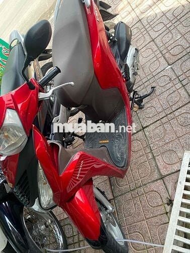 Visson 2016 màu đỏ bsố TPHCM chính chủ