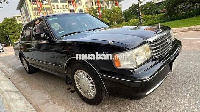 Toyota Crown 1994 giá còn thương lượng