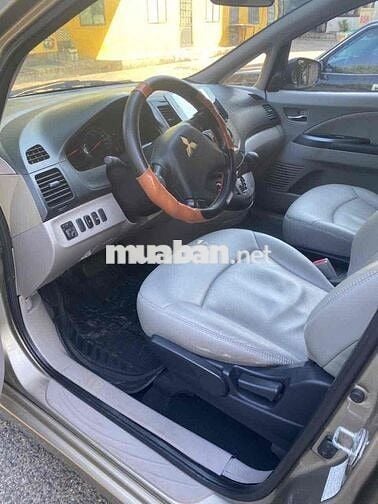 Mitsubishi Grandis 2005 2.4 AT - 145000 km
