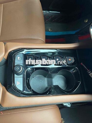 VinFast VF8 2022 Plus - 50000 km