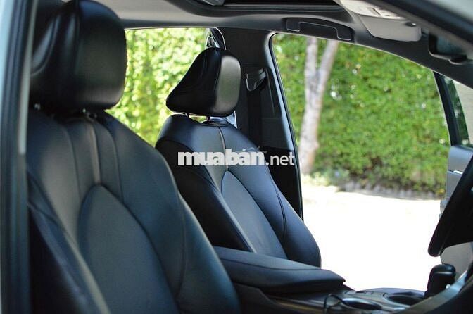 Camry 2.5Q model 2021 chính chủ đồ chơi nhiều