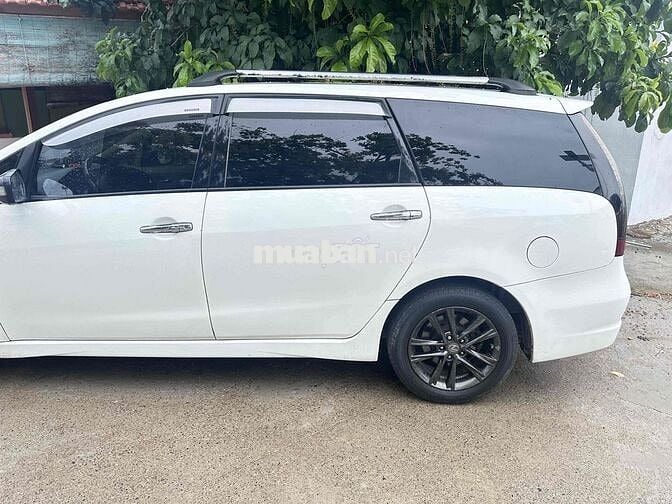 Mitsubishi Grandis 2009 - 145000 km