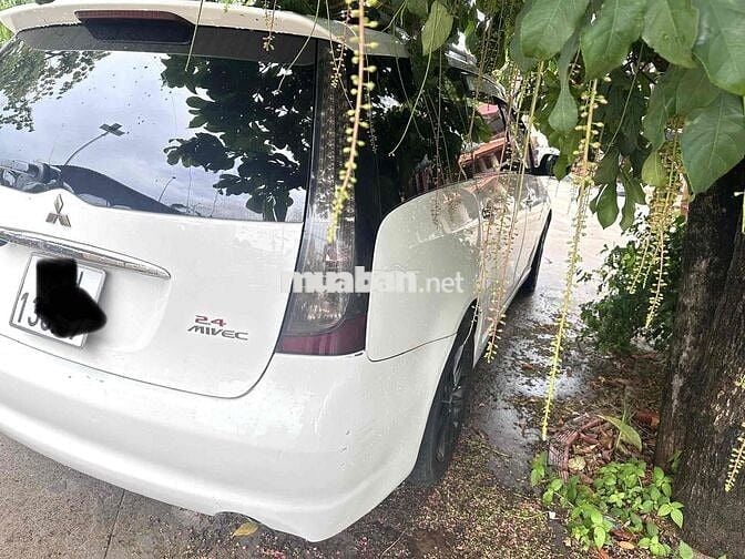 Mitsubishi Grandis 2009 - 145000 km