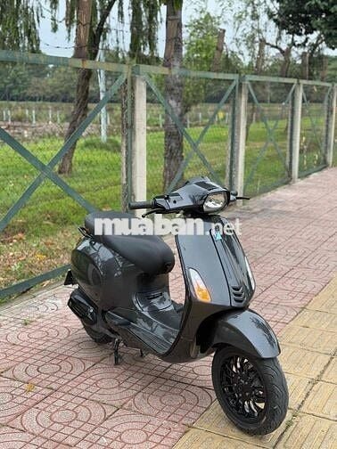 dư dùng nên e cần bán ạ, vespa 2015, spirt,