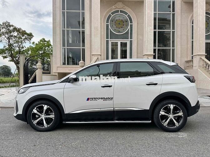 Peugeot 3008 AL 2022 chạy 8.500 km như mới